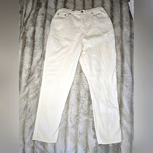 CJ Banks Cream Corduroy Jeans size 14, five pockets with belt loops 100% cotton.